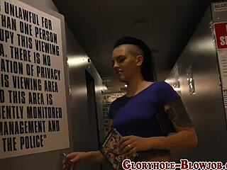 骚货荣耀洞猛撸巨黑屌爆射