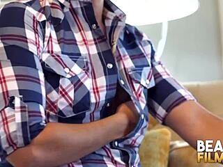 Blindfolded gay bear Avi Strider jerks off solo.