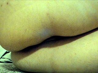 Tantissime scoregge super sexy in slow motion il mio grosso culo italiano ti far� completamente impazzire