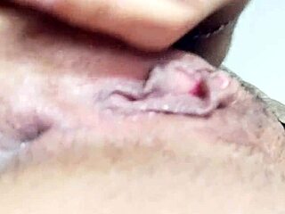 amateur babe plays with her open juices... so hot! 🔥