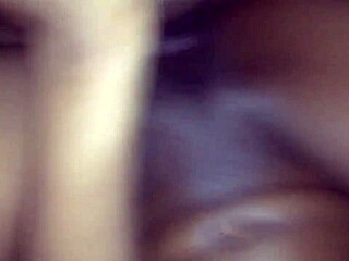 Ebony amateur gets a messy facial in the backseat