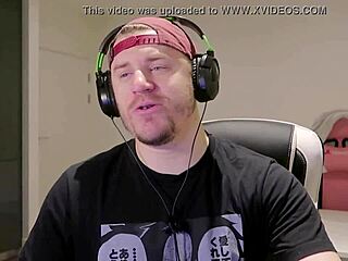 女孩烘焙出意外的无码动漫猛撸