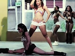 Booty bubble jam video featuring ebony with big tits and ass