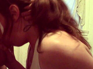 18+小骚货超赞深喉口交狂吞精液