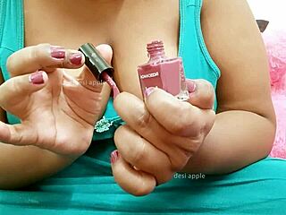 Assami bhabhi flaunts her sexy big boobs in steamy Indian close-up action.