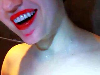 hannamontana is very horny and masturbates her pussy right in the shower!