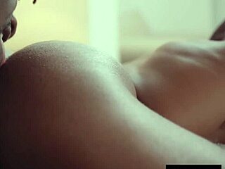 Hot Black Gay Sex with Muscular Bodybuilder Action