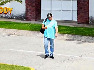 Obrero Se Coje a Su Vecina Mexicana de Gran Culo