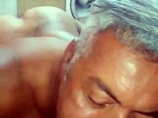 chupar xoxota e socar comigo, novinha quer mais