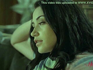 湿翘臀挑逗舔舐指插allherluv风