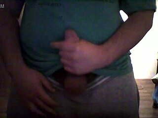 Masturbate Small 18+ Dick