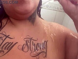 Foi Tomar Banho E Quiz Testar O Chuveirinho No C� - Mary Jhuana