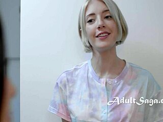 Bold Early Morning Pussy Licking In Shower With Stepmom's Girlfriend