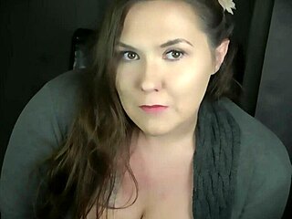 Porn mommy commands with intense ass worship JOI session.