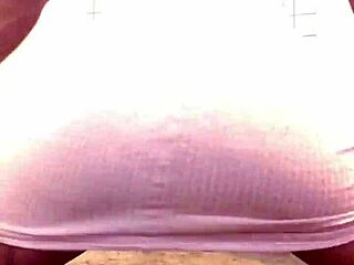 I got an upskirt peek at her pussy in the dress