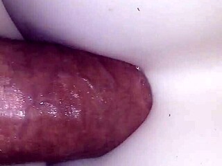 Does she take it in the ass like a pro? Watch this japanese anal close-up