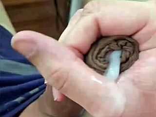 美国巴西男同恋物慢速射精合集