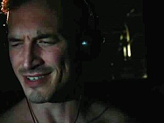 Famous podcaster intensely anal fucks mail carrier at beach house