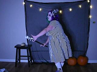 beetlejuice cosplay with big tits striptease
