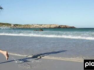 Look at skinny Ukrainian babe Gloria Sol stripping at the beach