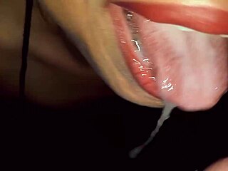 recopilacion d9e mamadas y semen en la boca