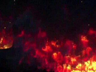 Does this voluptuous shemale squirt after fucking?