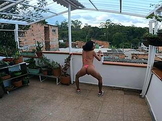 Posando Bien Puta Mostrando Mi Culo Con Ganas De Una Buena Verga Medellin Colombia