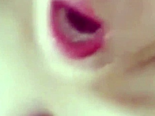 高棉妹激烈性交口吞热精