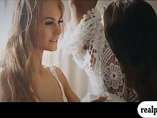 Glamour Babes Licking Each Others Twats