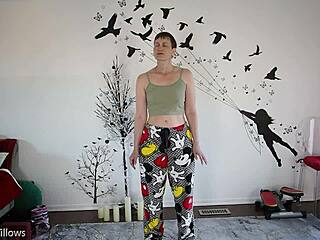 Yoga Lesson Turns Into Hardcore Fucking With Big Ass Babe!