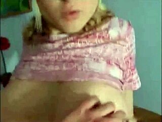 性感18+少女随便和男友啪啪做爱