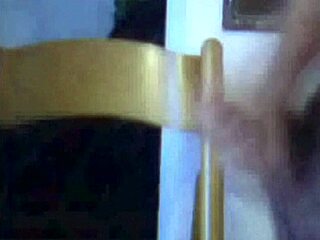 Cordoba Wanker Shows Short Dick On Webcam!