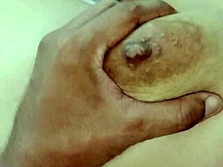 Hey, watch me waking up my stepmother with cock sucking and pussy licking