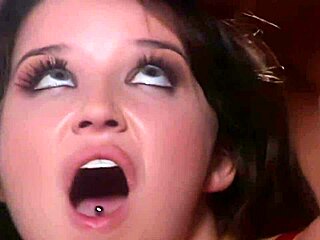 Kelli Tyler Spreads Wide for a Hot Cumshot from Behind