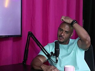 Loira Safada Tem A Buceta Chupada Faz Boquete Logo Após Ouvir O Convidado Falar Que Já Pediram Um Fetiche Para Ele Engravidar A Esposa Do Homem - Lucas Ferraz Sheer Red