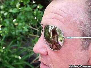 hey kristal, you loved that outdoor creampie! this milf knows how to ride.