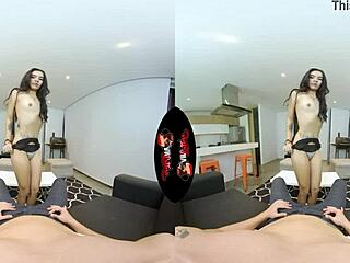 娇小18+拉丁少女紧逼POV VR狂捅