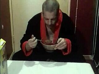 Morning breakfast turns into a shy solo cumshot surprise for this amateur guy.