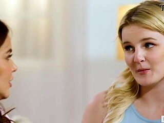 Huge Titty Stepmom Natasha Nice Seduces Eliza Eves With Cunilingus