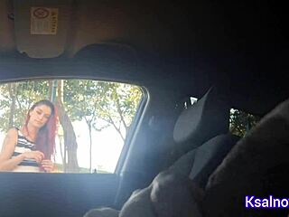 Mostrei Pau Para Novinha na Rua e Pedi Informação Pra Ela