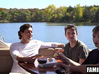 继父猛操继子狂干