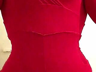 Angel Lima Reveals Her Big Ass And Tits In A Peruvian Show, Teasing With Sexy Moves