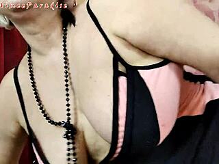 Aimee hot milf and adult girl handle bouncy cock with skillful mouth