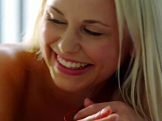 Do you wanna play with me - Jessie Volt and Lola A