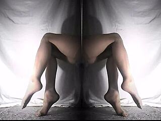 Nylon pantyhose on legs! Weird fetish fun!