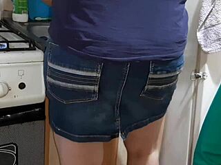 We Jerk Off Watching Our Stepmom Cook Dinner Until She Orgasms