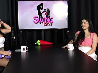 Na Penetra��o Do Sexo Ela Tem Dificuldade De Gozar E O Que Ela Faz De Bom Na Cama � - Karen Gon�alves Sheer Red