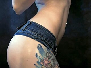 i apply oil and cream in cosplay