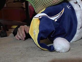 Worship My Green Fishnets Feet