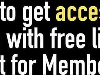 vicky vette and brianna jordan play with dildos together